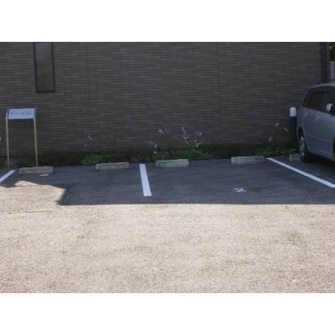 ボ・ナールＭＫの駐車場