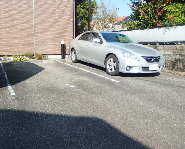 ボ・ナールＭＫの駐車場