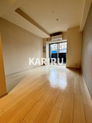 ファーストフィオーレ北大阪リアンの居間・リビング