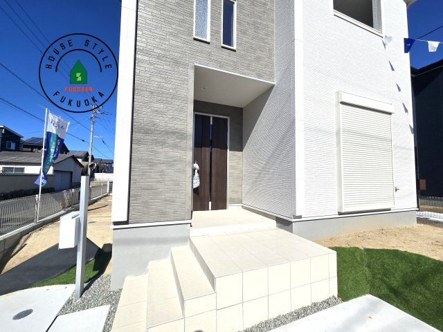 福津市西福間3丁目第1-2棟（1号棟）の外観：施工例|おでかけの時も帰った時も、「我が家」を最初に感じでもらえる素敵な空間に。