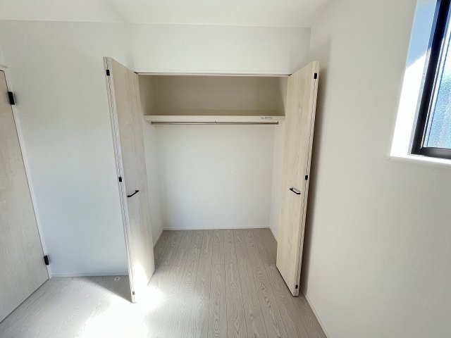 【収納】 | 糟屋郡宇美町宇美中央1丁目3期　5号棟（全6棟）【仲介手数料無料・0円】 | 施工例。施工例は完成時と異なる場合があります。