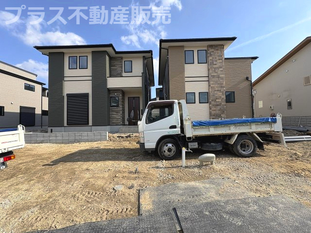 【外観】 | 糟屋郡宇美町宇美中央1丁目3期　5号棟（全6棟）【仲介手数料無料・0円】 | 現地写真。プラス不動産販売なら、現場の全ての棟をまとめてご見学頂けます。