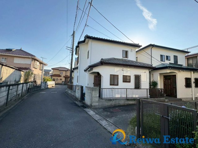 中古戸建　茅ヶ崎市萩園の前面道路含む現地写真