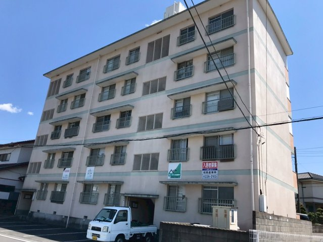 城東ハイツの外観|外観は落ち着いています