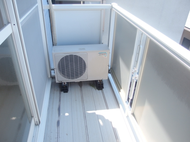 サープラス大樹寺Ｂのバルコニー