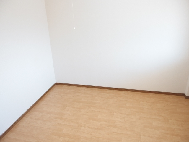 サープラス大樹寺Ｂの洋室