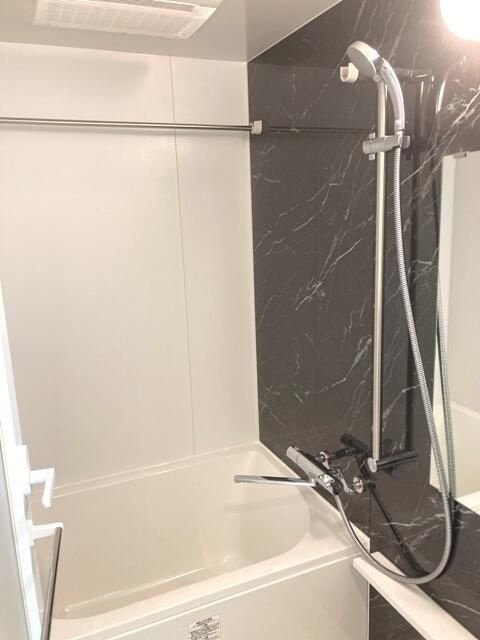 フルハウス赤羽の浴室