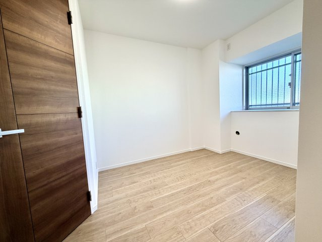 【洋室】 | 【新規リフォーム】BELISTA吉島 | コンパクトで使いやすい洋室です