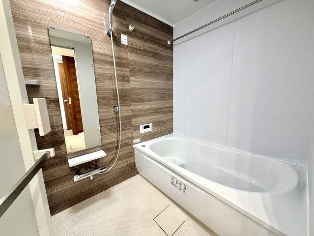【浴室】 | 【新規リフォーム】BELISTA吉島 | 落ち着いた空間のお風呂です