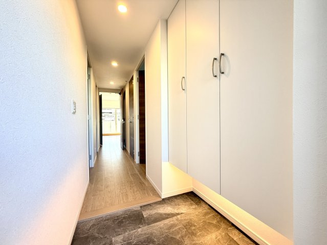 【玄関】 | 【新規リフォーム】BELISTA吉島 | ゆったりとした玄関です