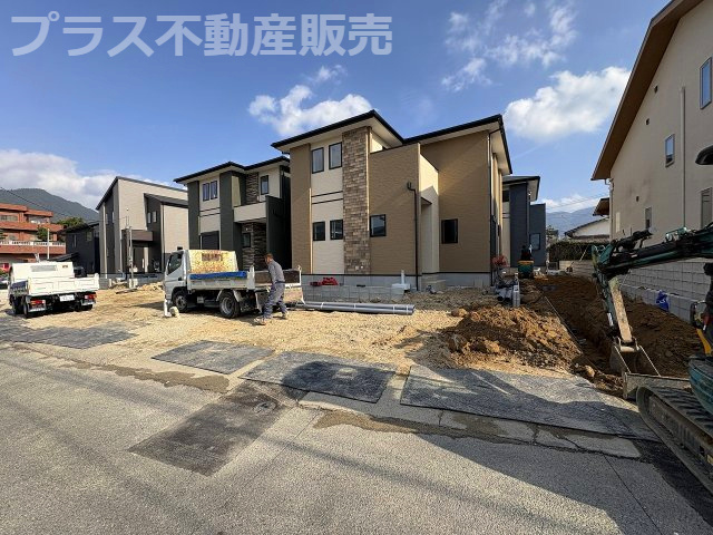 【外観】 | 糟屋郡宇美町宇美中央1丁目3期　6号棟（全6棟）【仲介手数料無料・0円】 | 現地写真。プラス不動産販売なら、現場の全ての棟をまとめてご見学頂けます。