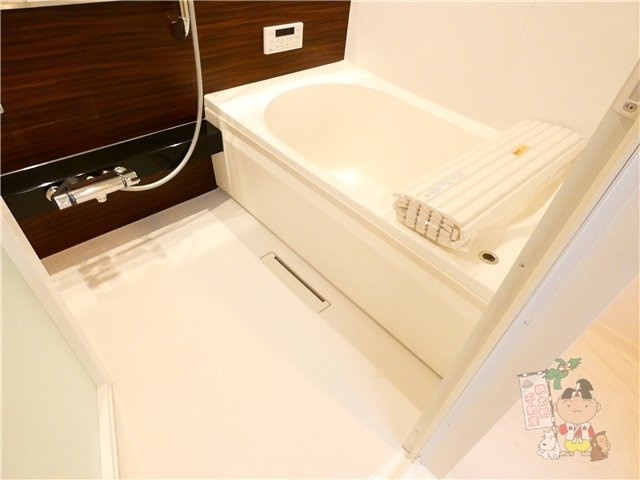 エステイ学南町の浴室