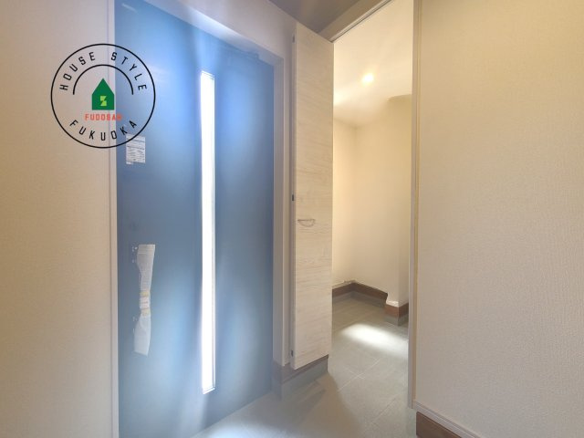 福津市西福間3丁目第1-2棟（2号棟）の内観：施工例|二重ロックでしっかり防犯対策ができます。