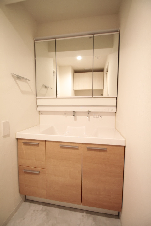 【独立洗面台】