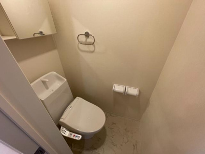 【トイレ】 | オータムめぐみⅢ | シャワー付トイレ（イメージ）