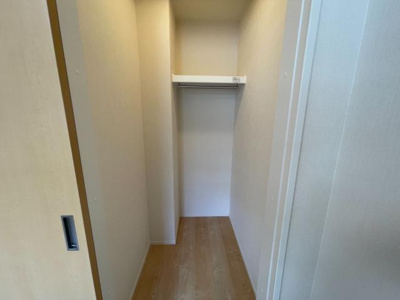 【収納】 | オータムめぐみⅢ | ウォークインクローゼット（イメージ）