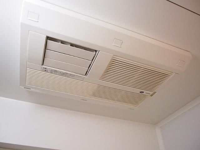 ルーブル森下の浴室