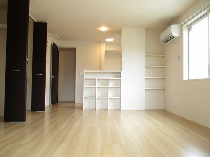 【居間・リビング】