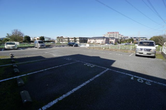 【駐車場】