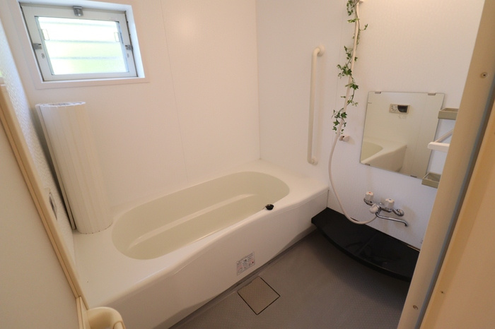 グランドメゾンBの浴室|1坪タイプの広めのお風呂