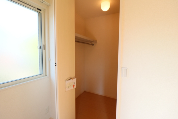 グランドメゾンBの収納|ウォークインクローゼット