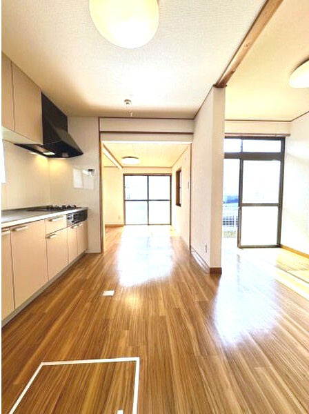 阿野町借家の居間・リビング