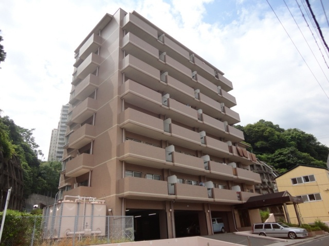 日宝アドニス塩屋の外観