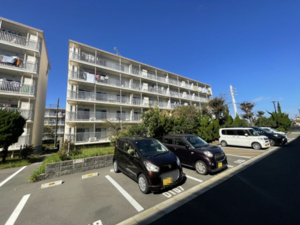 馬堀台団地13号棟の画像