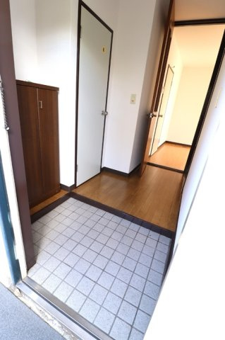 ベルファースト府中の玄関