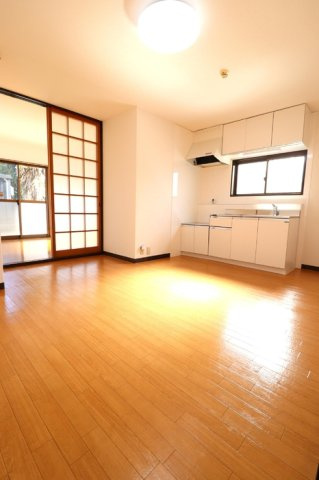 ベルファースト府中の居間・リビング