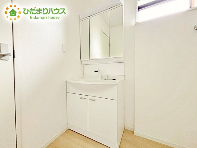 【独立洗面台】 | 水戸市西原第9　新築戸建　2号棟 | 朝シャンや日々のお手入れにも便利なシャワー付き洗面化粧台♪
