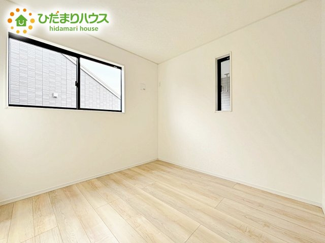 【洋室】 | 水戸市西原第9　新築戸建　2号棟 | 夏場に心地良いひんやり感はフローリングならでは☆彡