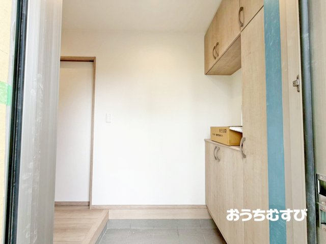 守山区川村町（全1棟）の玄関