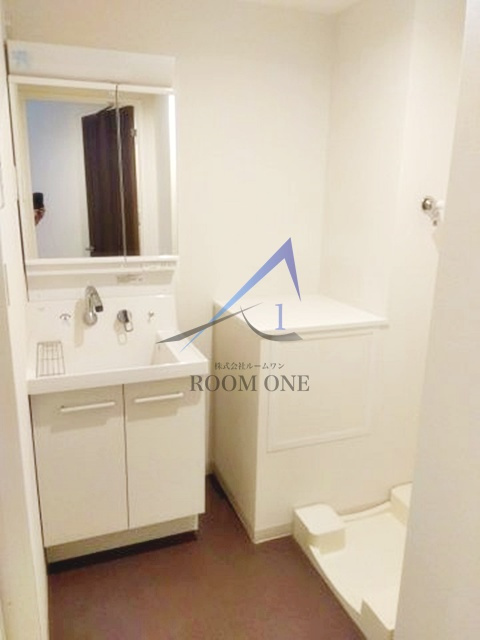 スカイグランデ八広A棟の洗面所|洗面台です。