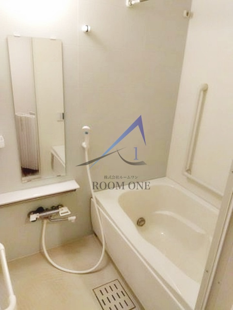 スカイグランデ八広A棟の浴室|お風呂です。