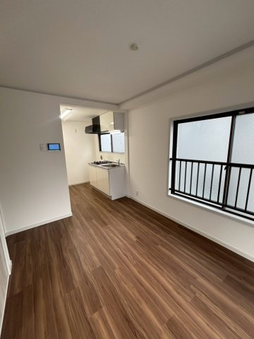 Housekul千駄木ビルの洋室