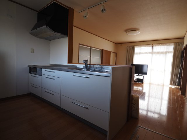 安中中宿貸戸建住宅のキッチン