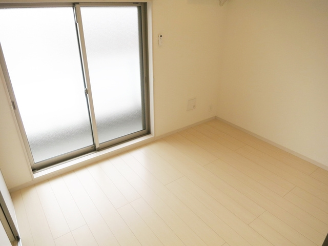 リブリ・グリーン東新小岩の居間・リビング|洋室６．1帖はこちらです。