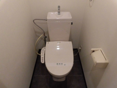 【トイレ】 | コート淡路 | ウォシュレット付きのトイレです