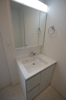 【独立洗面台】 | 【仲介手数料無料！！】日野市新町２丁目　新築戸建て（全7棟）4号棟　5180万円