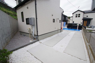 【駐車場】 | 【仲介手数料無料！！】日野市新町２丁目　新築戸建て（全7棟）4号棟　5180万円