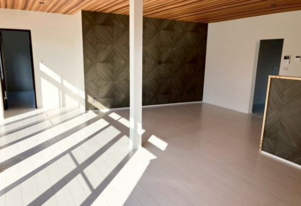 都城市立野町の中古一戸建の居間・リビング