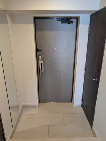 S-RESIDENCE藤崎balmの玄関