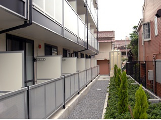 ラピスのバルコニー