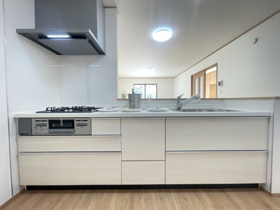 【キッチン】 | 沖縄市南桃原（全2棟） | A号棟　使いやすいシステムキッチン♪