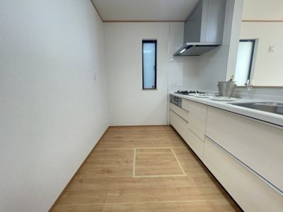 【キッチン】 | 沖縄市南桃原（全2棟） | A号棟　使いやすいシステムキッチン♪