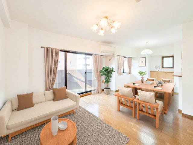 グランドメゾン神戸本山の居間・リビング|エントランス