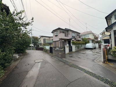 【前面道路含む現地写真】 | 瀬谷区本郷2丁目リフォーム住宅【2SLDK+駐車スペース/瀬谷駅平坦徒歩15分/約18帖のLDK】