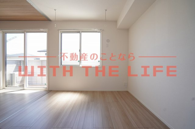 トリシアテラス【キャッシュバック対象物件】の洋室|同施工会社の類似物件の写真です。
※同シリーズ別物件の写真　※現状優先
