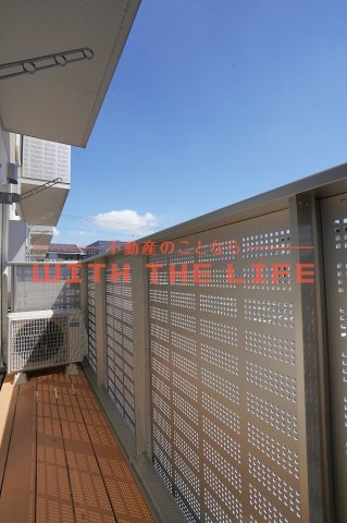 トリシアテラス【キャッシュバック対象物件】のバルコニー|同施工会社の類似物件の写真です。
※同シリーズ別物件の写真　※現状優先
